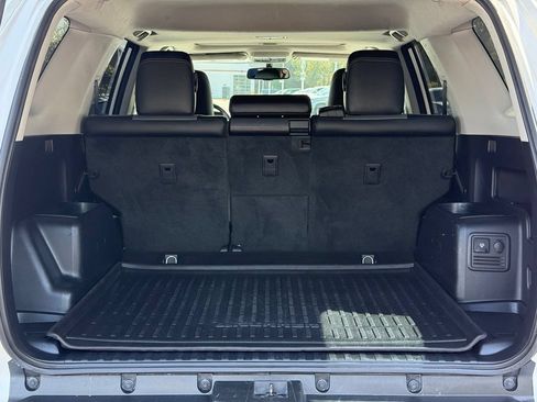 Used 2016 Toyota 4Runner SR5 Premium AWD/4WD image 11