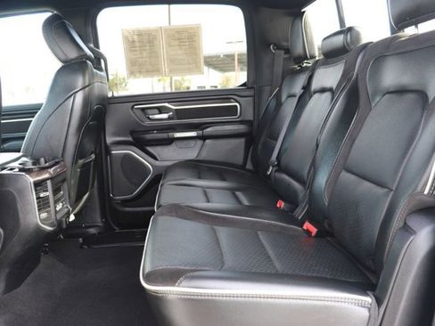 Used 2025 RAM 1500 Laramie image 12