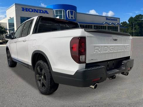 New 2026 Honda Ridgeline Black Edition image 3