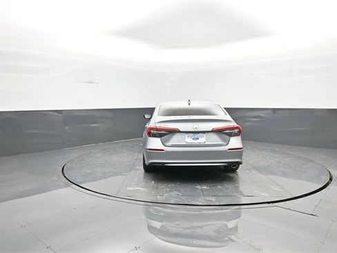 Used 2024 Honda Civic Sport image 6