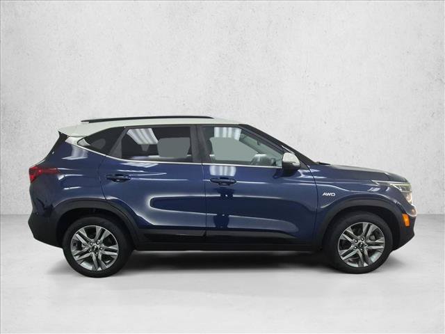 Used 2021 Kia Seltos S AWD/4WD image 4