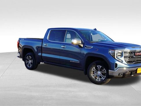Certified 2024 GMC Sierra 1500 SLT image 2
