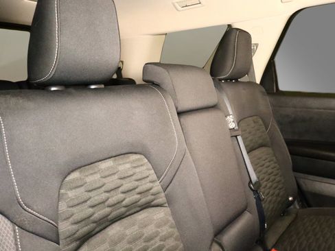 Used 2022 Nissan Pathfinder SV image 20