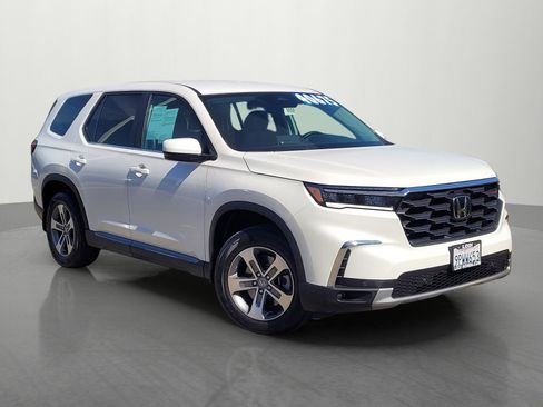 Certified 2025 Honda Pilot EX-L image 1