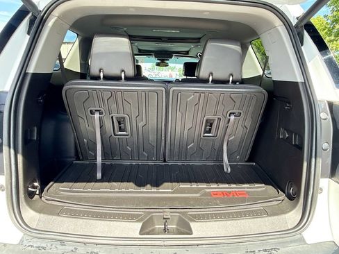 Used 2023 GMC Acadia AT4 AWD/4WD image 30