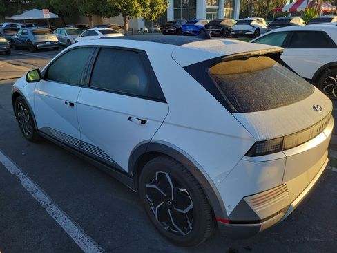 Used 2024 Hyundai Ioniq 5 Limited image 4