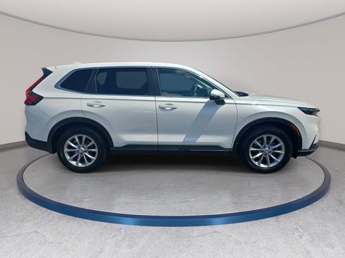 Used 2024 Honda CR-V EX image 4