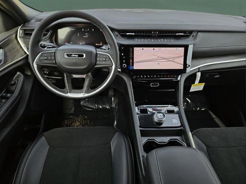 New 2026 Jeep Grand Cherokee Altitude RWD image 20