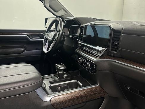 Used 2024 GMC Sierra 1500 Elevation w/ Preferred Package AWD/4WD image 40