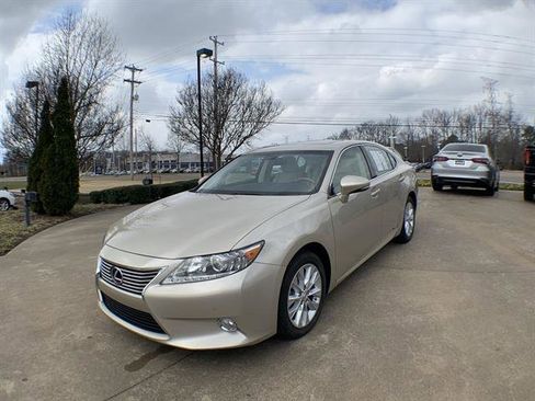 Used 2013 Lexus ES 300h w/ Luxury Pkg image 1