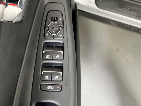 Used 2023 Hyundai Santa Fe SEL image 18