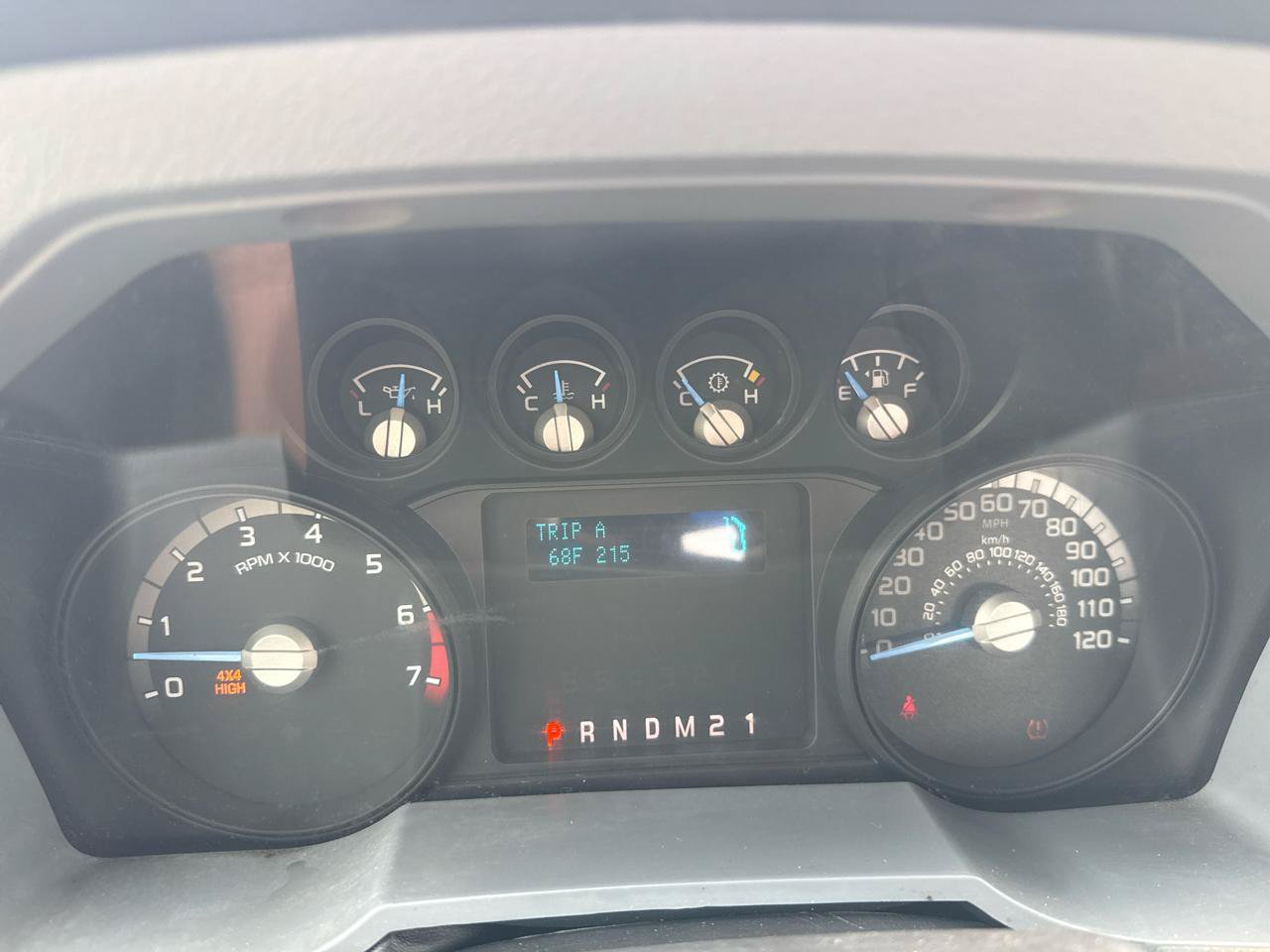 Used 2015 Ford F250 XL w/ Camper Package AWD/4WD image 16