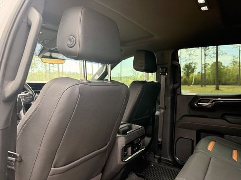 Used 2022 GMC Sierra 1500 AT4 w/ Technology Package image 27