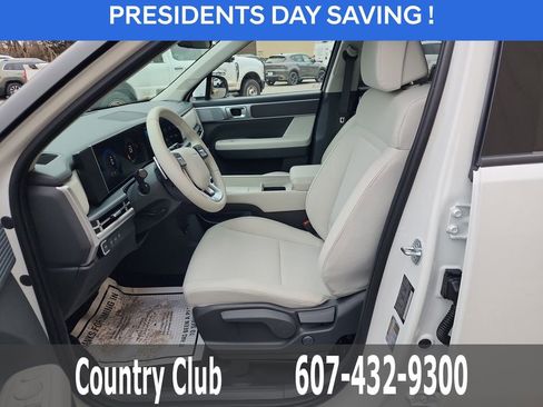 New 2026 Hyundai Santa Fe SE image 11