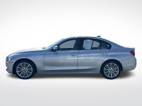 Used 2015 BMW 328i xDrive Sedan AWD/4WD image 5
