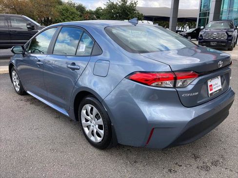 Certified 2025 Toyota Corolla LE FWD image 8