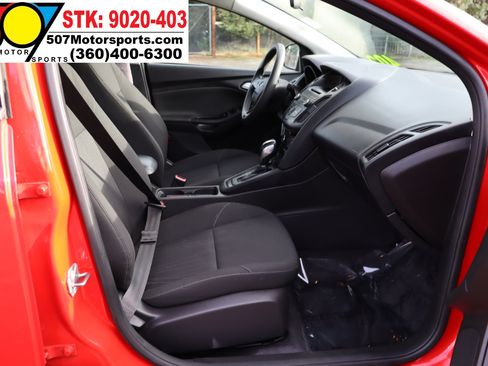 Used 2016 Ford Focus SE image 20