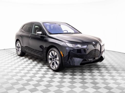 New 2026 BMW iX xDrive45 image 8