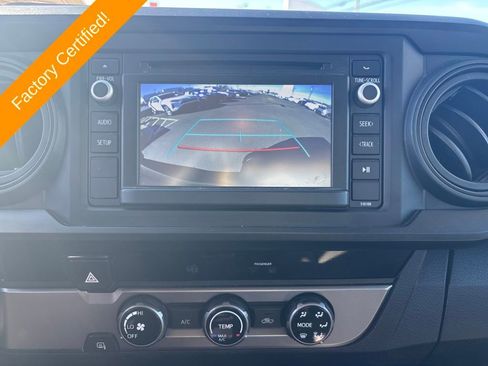 Used 2017 Toyota Tacoma SR image 20