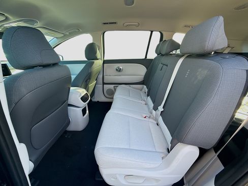 New 2026 Hyundai Ioniq 9 S image 18