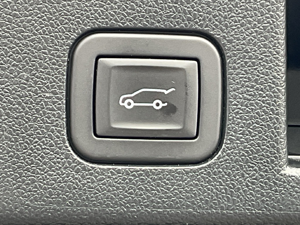 Used 2025 Chevrolet Equinox LT w/ Convenience Package II FWD image 31