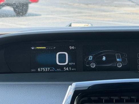 Certified 2018 Toyota Prius Three FWD image 29