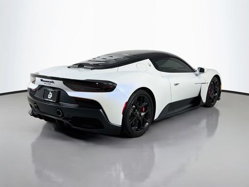 Used 2022 Maserati MC20 Coupe RWD image 5