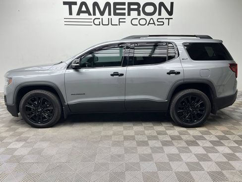 Used 2023 GMC Acadia SLT w/ Elevation Edition FWD image 2