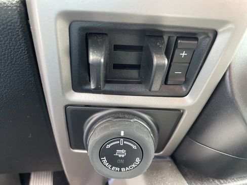 Used 2020 Ford F250 Lariat w/ Chrome Package image 9