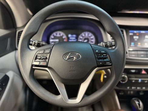 Used 2018 Hyundai Tucson SEL AWD/4WD image 17