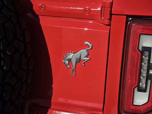 Used 2021 Ford Bronco Big Bend image 8