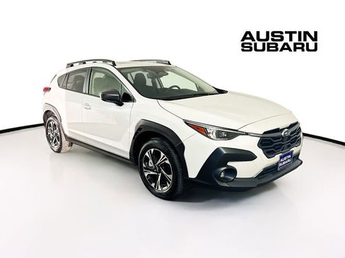 Used 2025 Subaru Crosstrek 2.0i Premium image 1