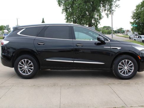 Used 2022 Buick Enclave Premium FWD image 3