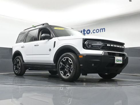 Used 2025 Ford Bronco Sport Outer Banks w/ Outer Banks Tech Package+ AWD/4WD image 26