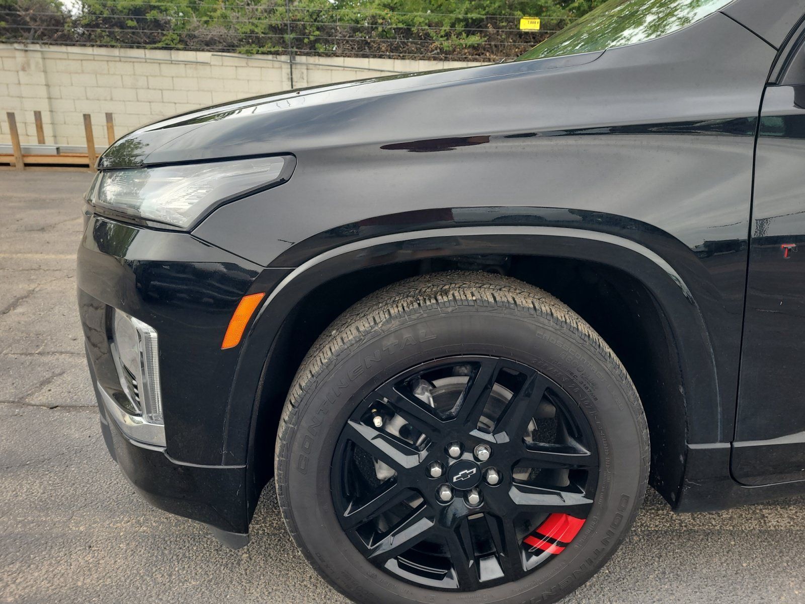 Used 2023 Chevrolet Traverse Premier w/ Redline Edition AWD/4WD image 10