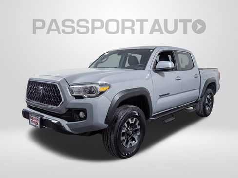 Used 2019 Toyota Tacoma TRD Off-Road image 1