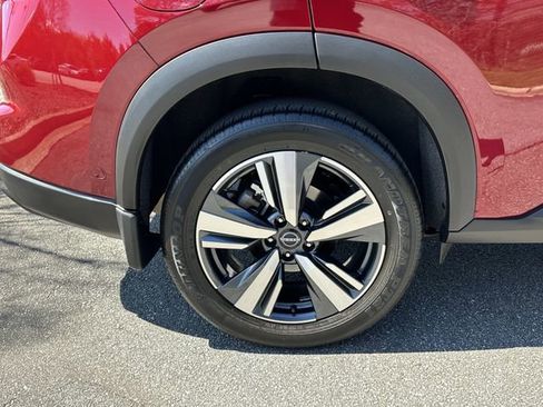 Certified 2025 Nissan Rogue SL image 18