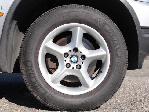 Used 2002 BMW X5 3.0i image 11