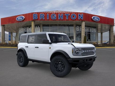 Used 2026 Ford Bronco Badlands AWD/4WD image 8