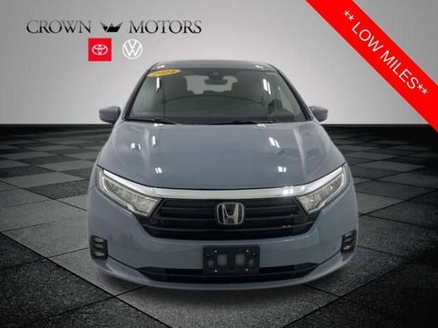 Used 2024 Honda Odyssey Touring image 2