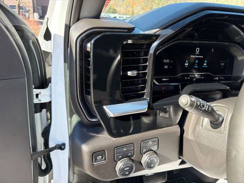 Used 2024 Chevrolet Silverado 2500 LT image 18