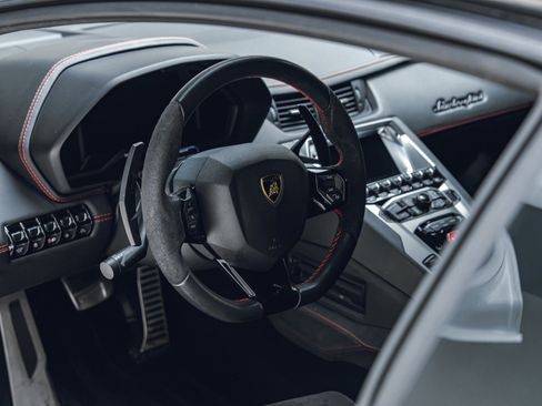 Used 2018 Lamborghini Aventador S AWD/4WD image 34
