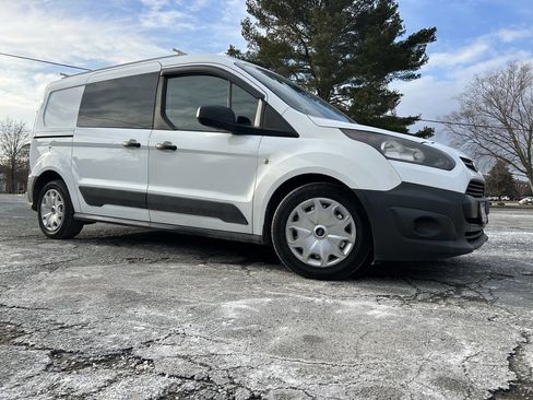 Used 2014 Ford Transit Connect XL image 16