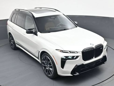 Used 2024 BMW X7 M60i w/ Executive Package AWD/4WD image 25