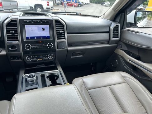 Used 2020 Ford Expedition XLT w/ Equipment Group 201A RWD image 23
