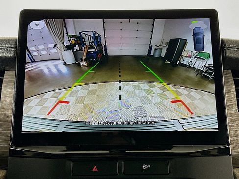 Used 2023 Ford Expedition Limited image 17