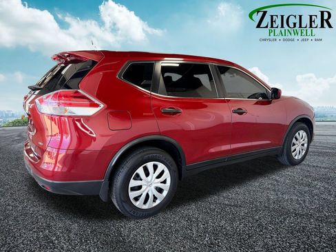 Used 2016 Nissan Rogue S AWD/4WD image 6