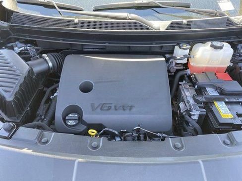 Used 2024 Chevrolet Traverse RS w/ LPO, Floor Liner Package FWD image 21