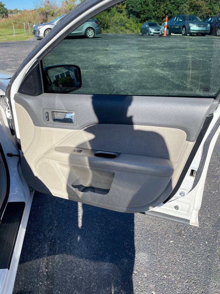 Used 2010 Ford Fusion Hybrid FWD image 21