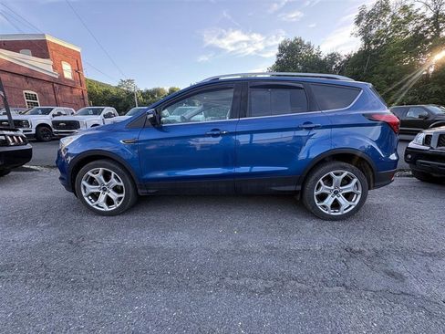 Used 2019 Ford Escape Titanium AWD/4WD image 4